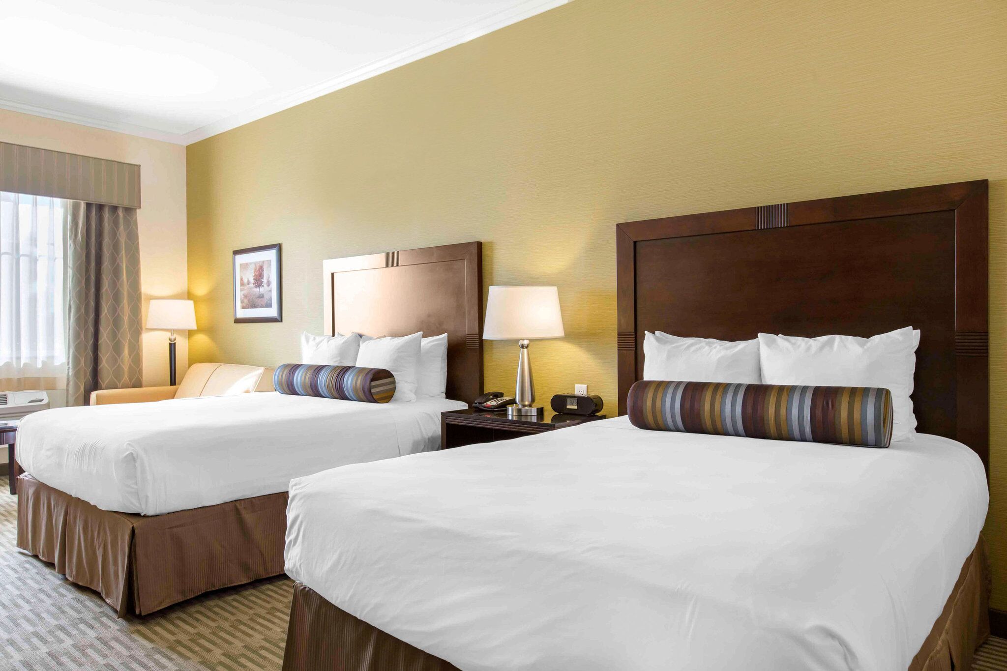 The Oaks Hotel & Suites | Elegant Hotel In Paso Robles, California